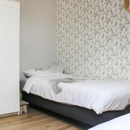 2 Bedroom Cozy In